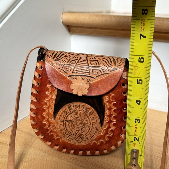 Leather handmade tooled small purse snap closure Mexico camel brown - Picture 7 of 9